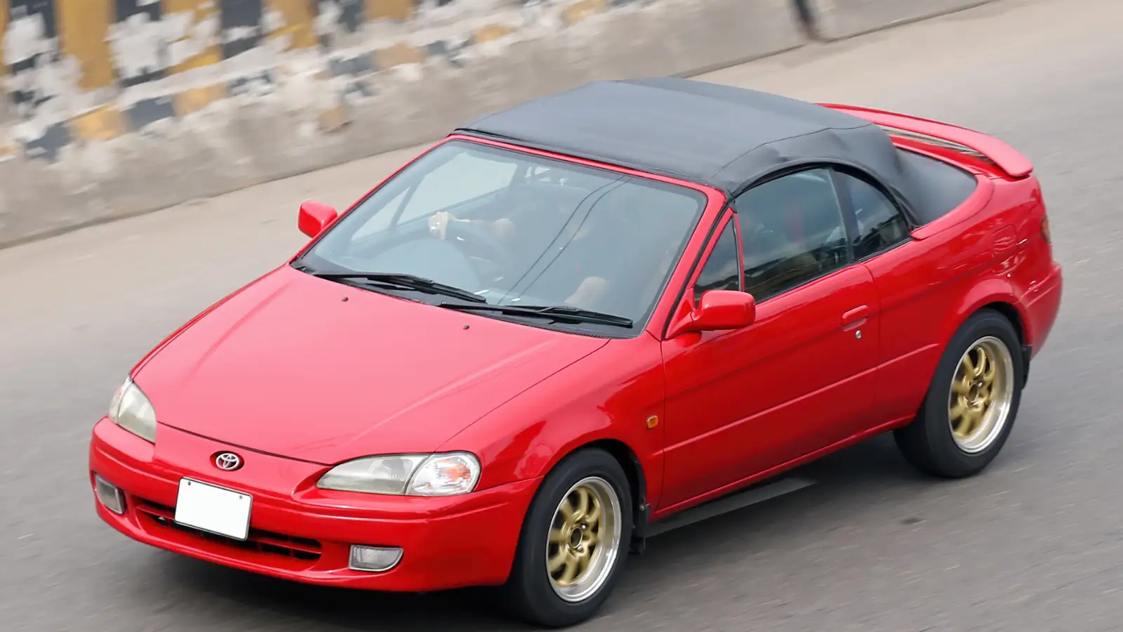Toyota Paseo: 33 Anos de História do Clássico com Motor Esportivo