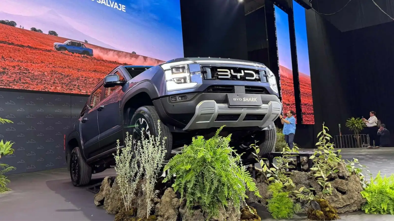 BYD Shark Primeira caminhonete híbrida BYD com potência de 430 cv