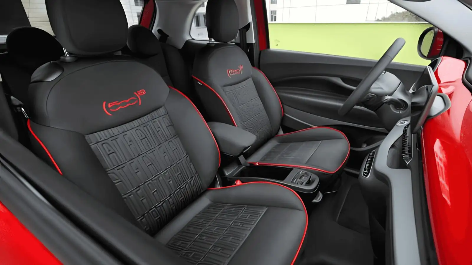 Nova geração do Fiat 500e ganha proposta de design e bateria BEV