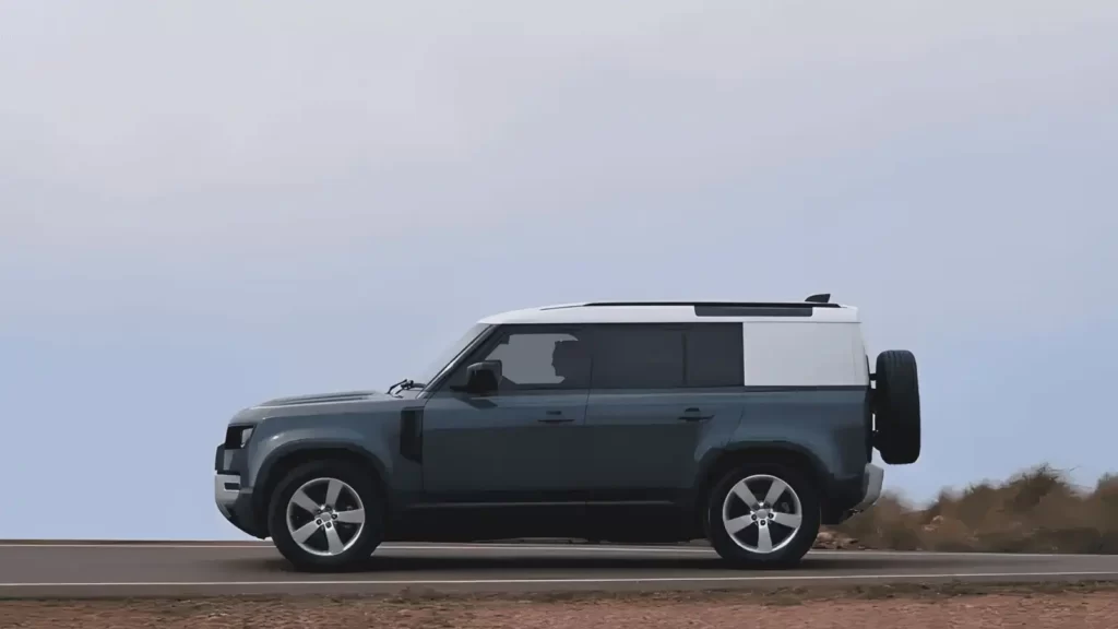 Land Rover Defender 2025
