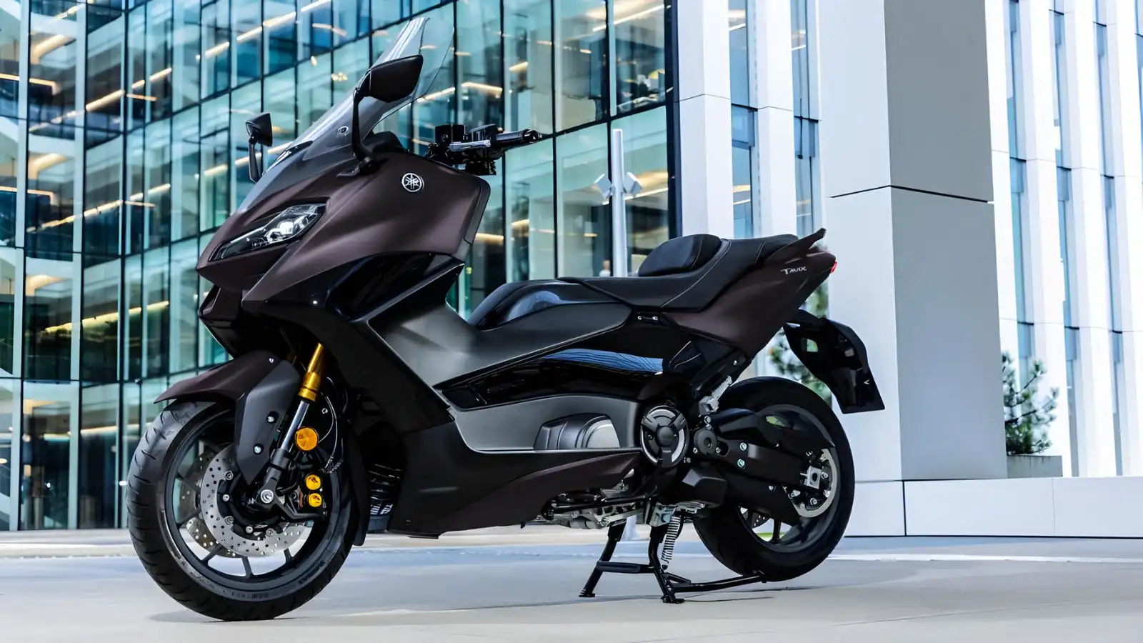 Yamaha TMAX 560 2024: Seria uma boa opção para o Brasil?