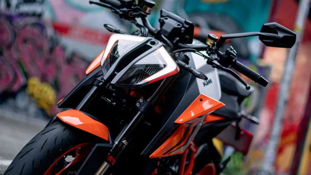 KTM 1290 Super Duke R: A Nova Geração com Desempenho Brutal