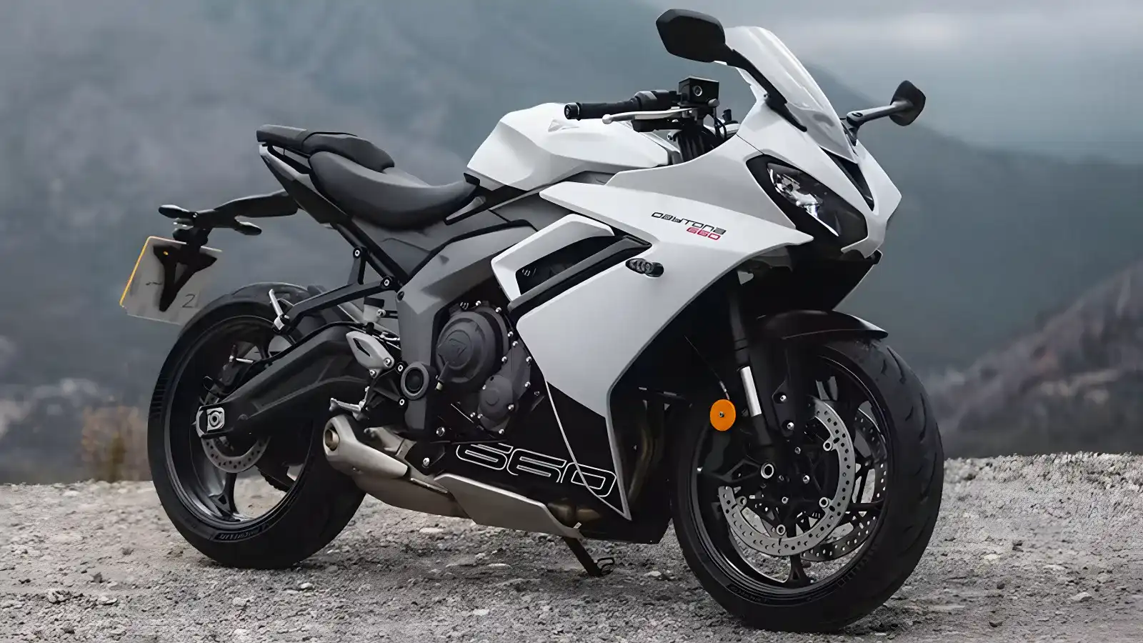 Triumph Daytona 660: Conheça o novo Lançamento no Brasil com 3 Modos de Condução