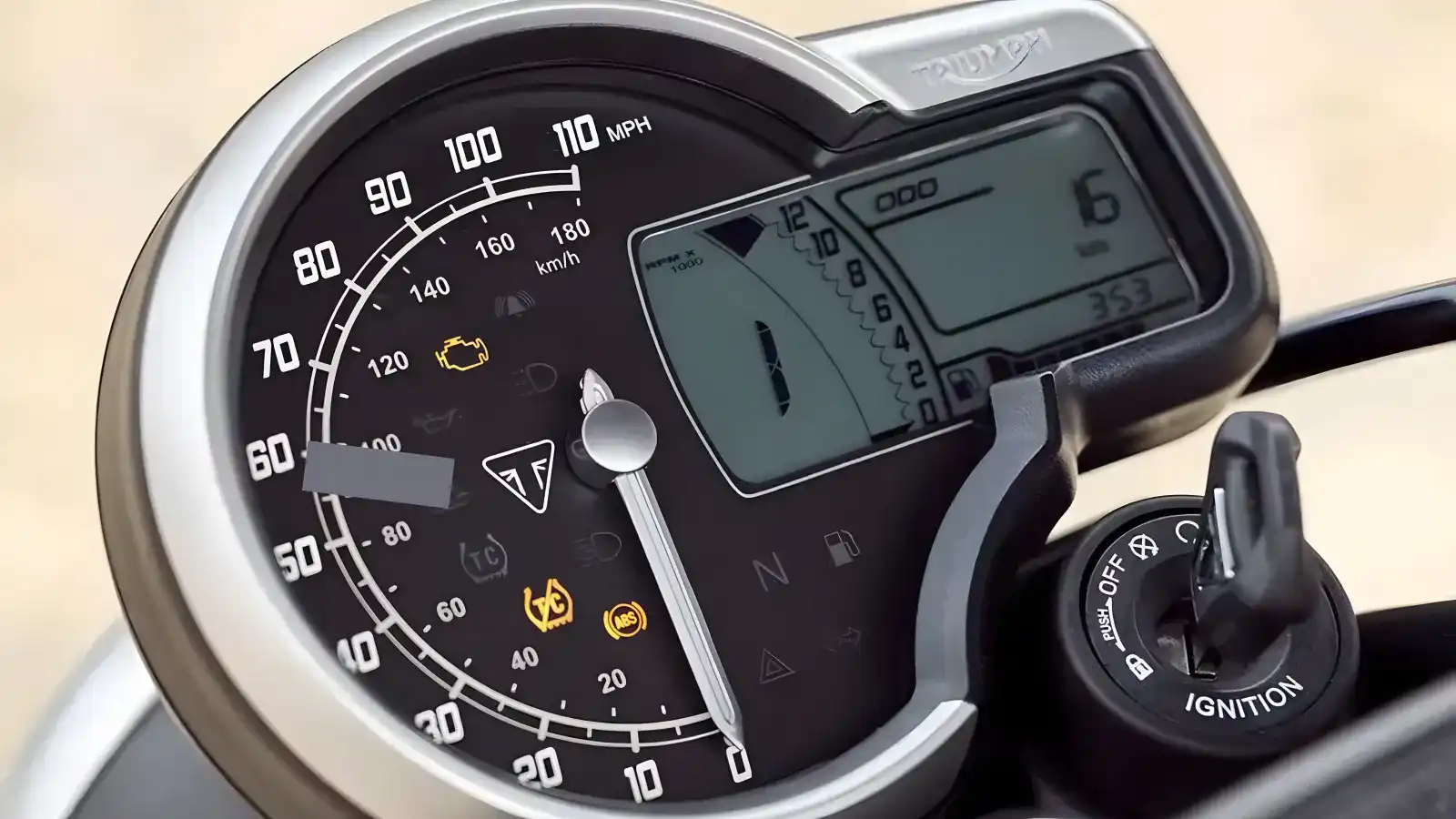 Triumph Speed T4 2025 V2