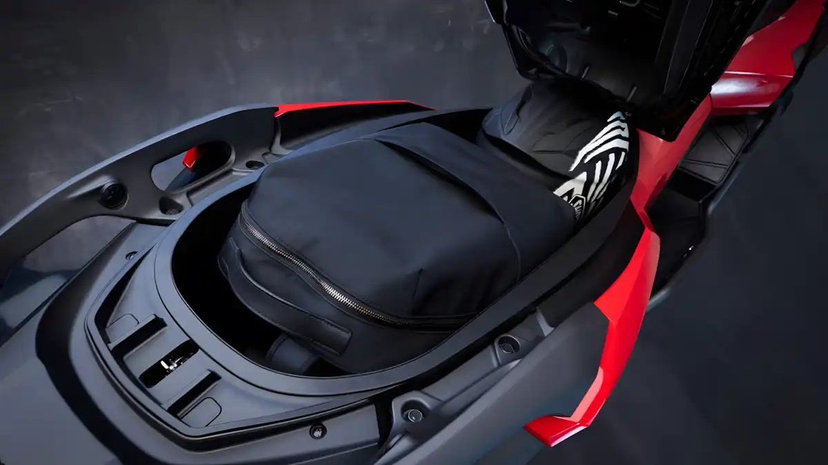 Honda ADV350 2025 chega mais tecnológica: painel TFT e suspensão ajustável