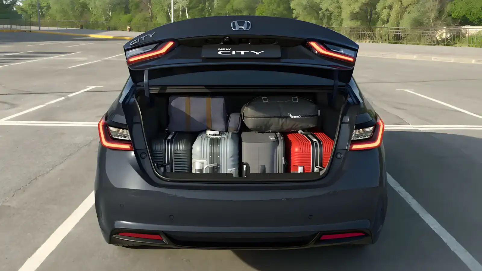 Honda City EXL 2025: Preço, Consumo e Tecnologia do Sedã Compacto Premium