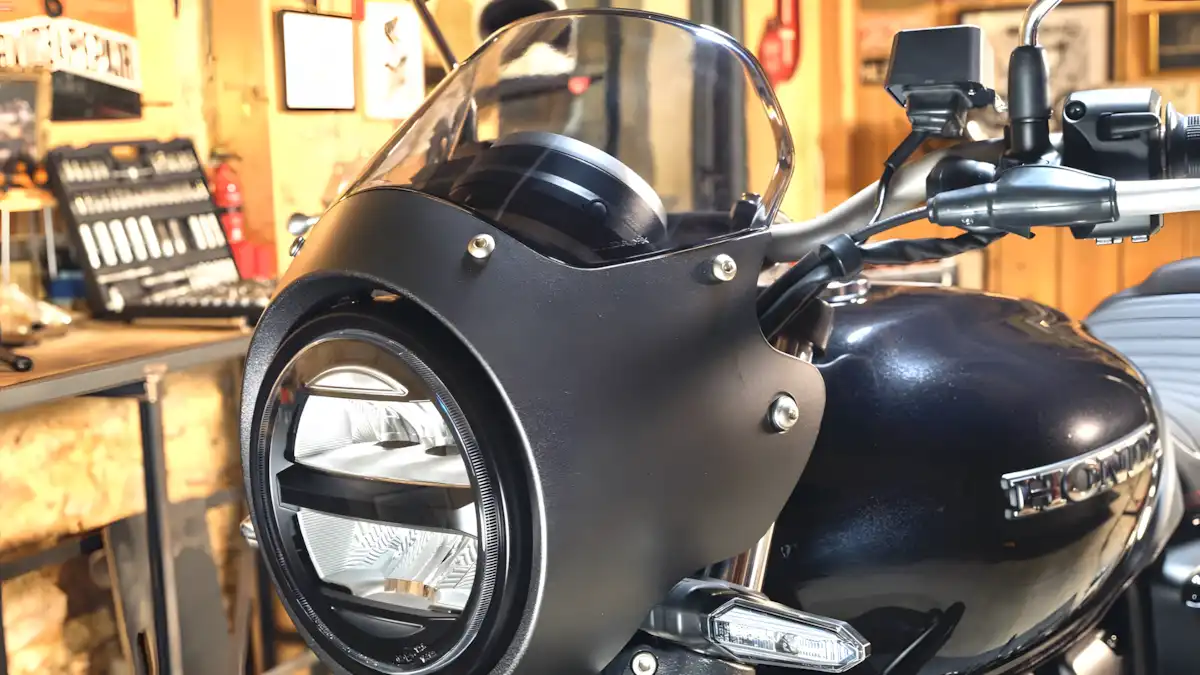 Honda GB350S 2025 uma retrô moderna com tecnologia de ponta e até 40 kml