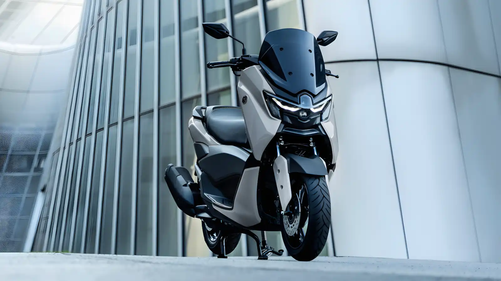 Linha Max Atualizada: Conheça os novos Modelos de Scooter NMAX e NMAX 125 Tech Max