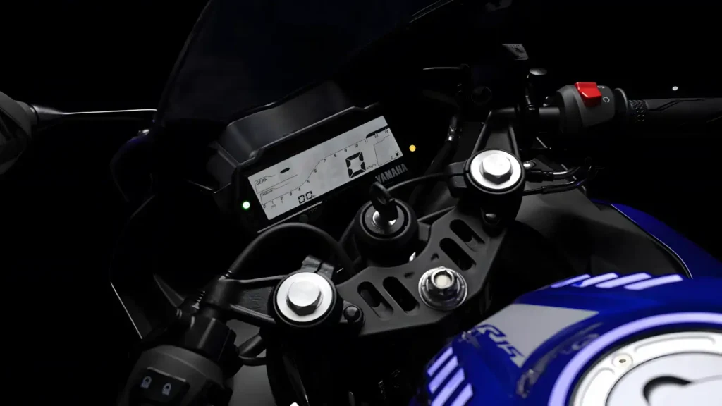 Yamaha R15 2025 painel