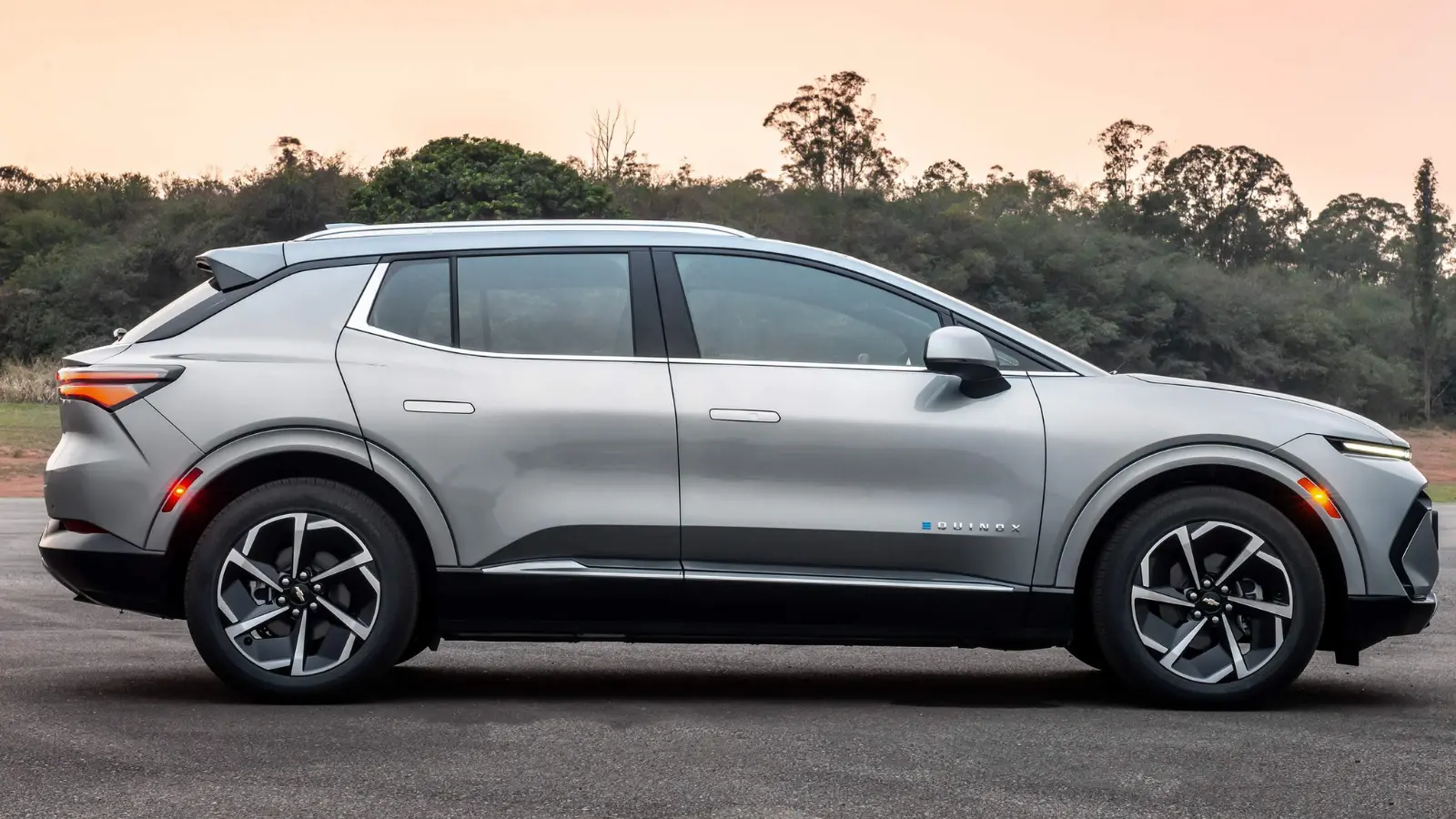 Chevrolet Equinox EV 2025: Preço e Recursos do SUV elétrico com até 443 km de autonomia