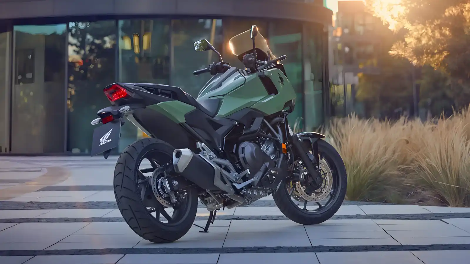 Honda NC 750X 2025: Novo visual, mais tecnologia e até 400 km de autonomia