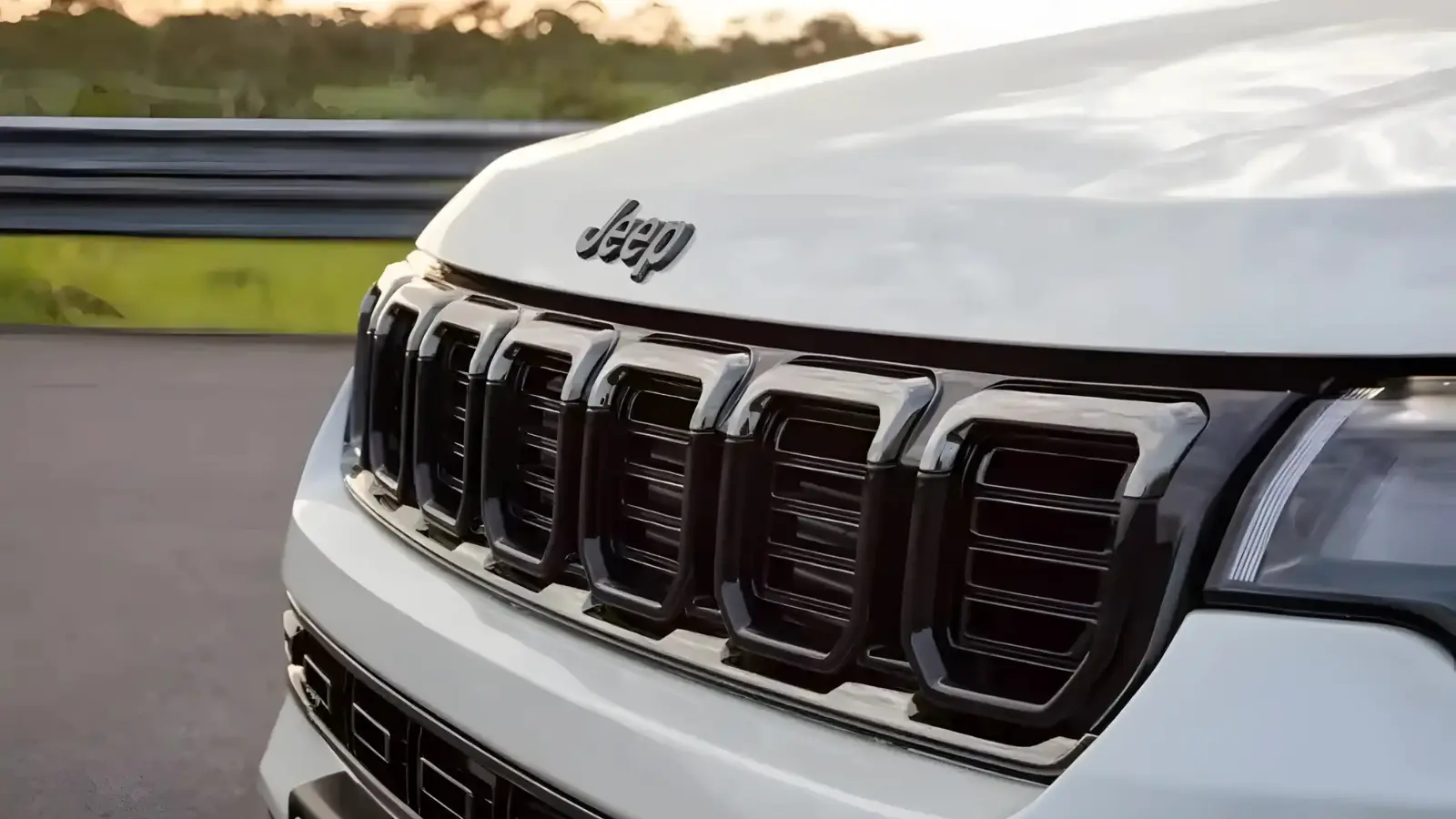 Jeep Compass Blackhawk 2025: Preço e Recursos do SUV Médio que Lidera na Categoria