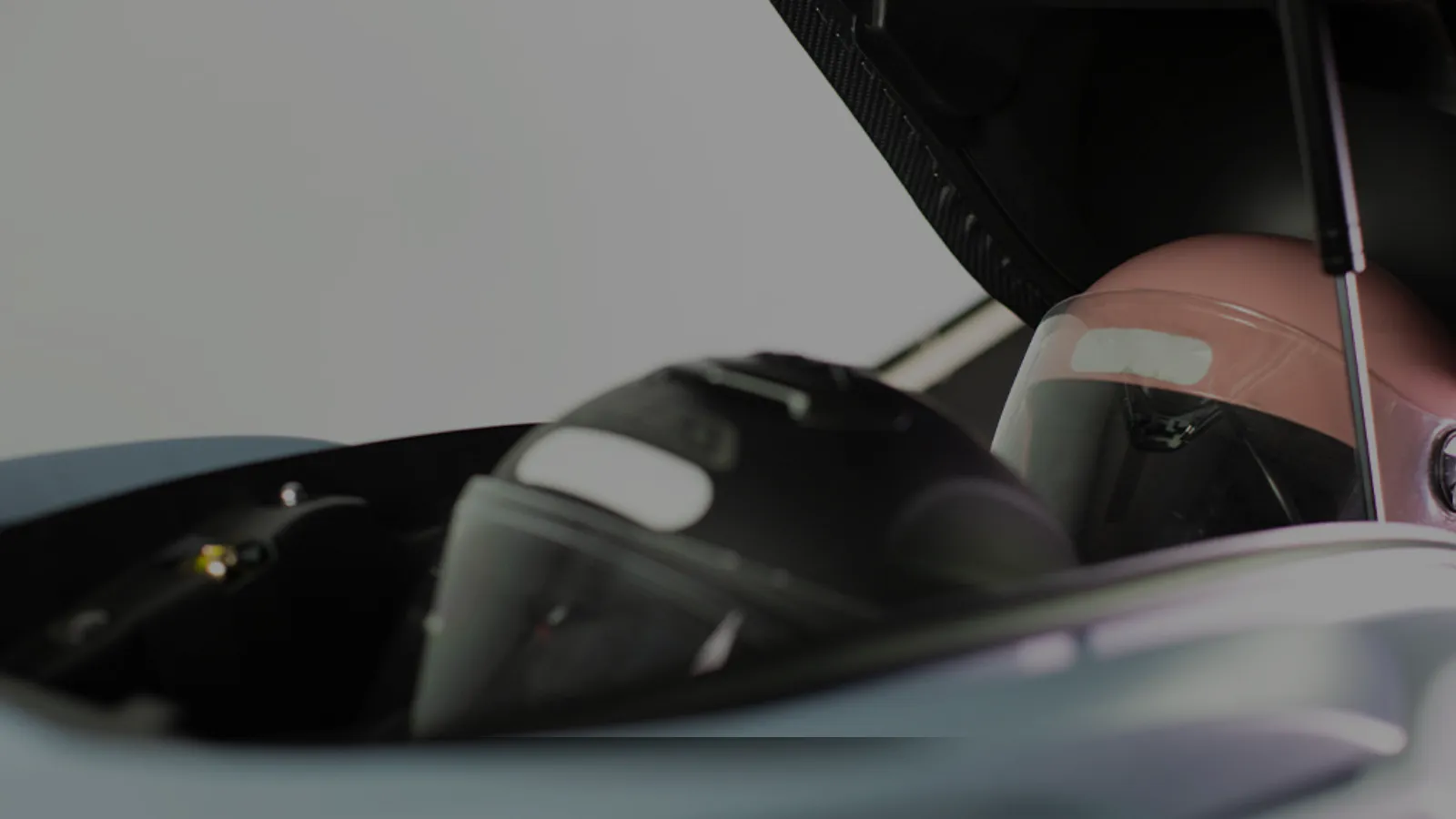 Kymco Downtown 350 2025: Preço, Recursos e Tecnologia da Scooter Premium com 29 cv