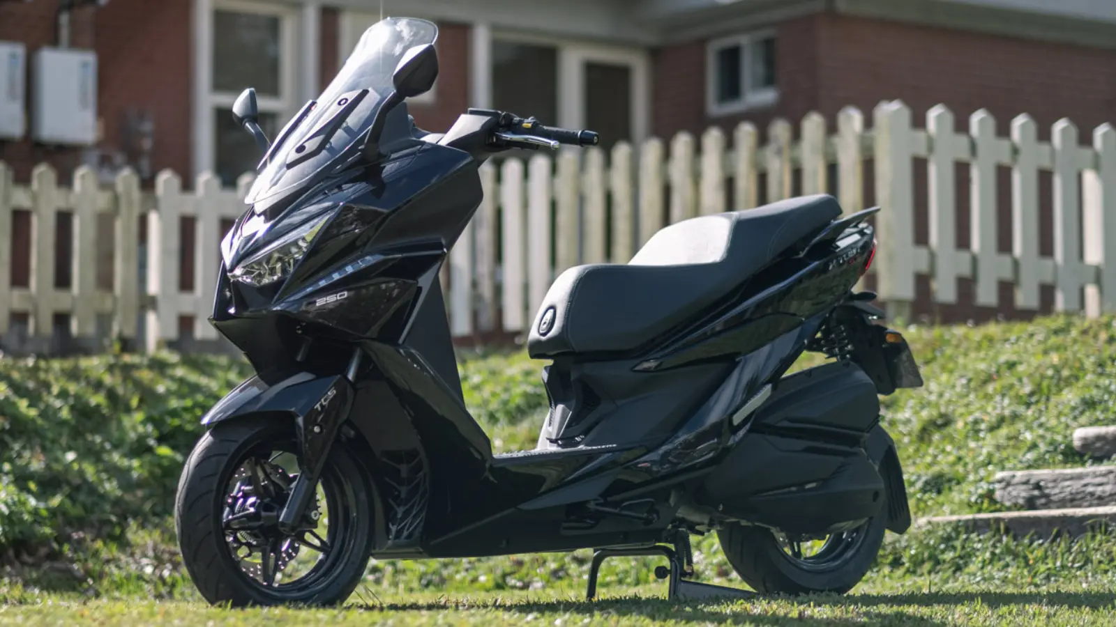 Kymco X-Town ST 250 2025 Conheça os detalhes da nova scooter (com 23 cv)