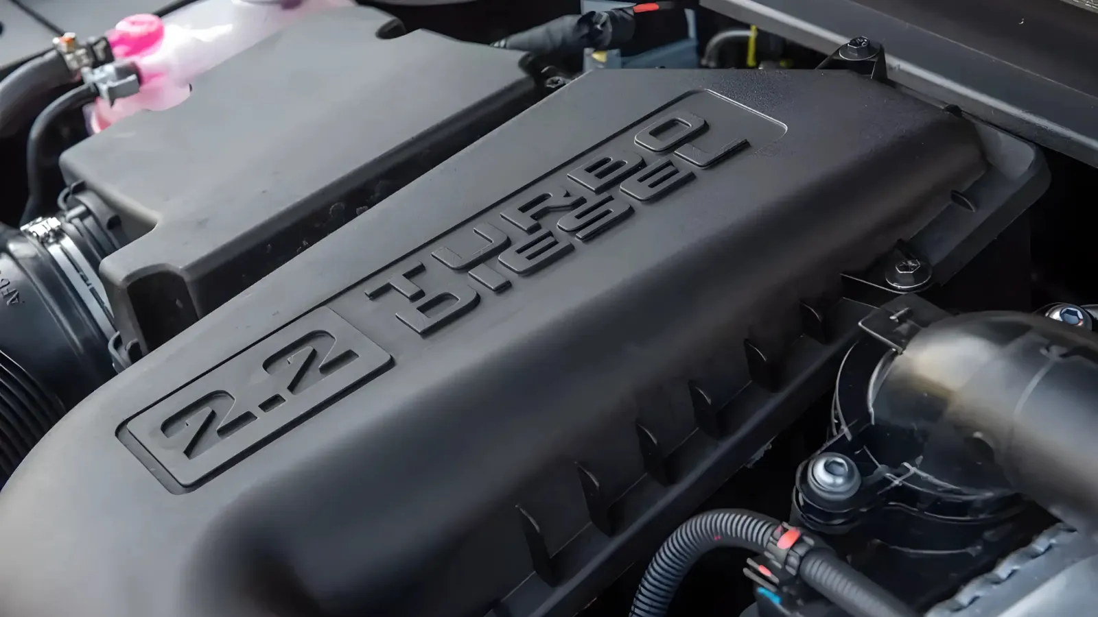 Nova Fiat Toro 2025 Detalhes do Motor 2.2 Turbodiesel e Configurações das Versões Volcano e Ranch