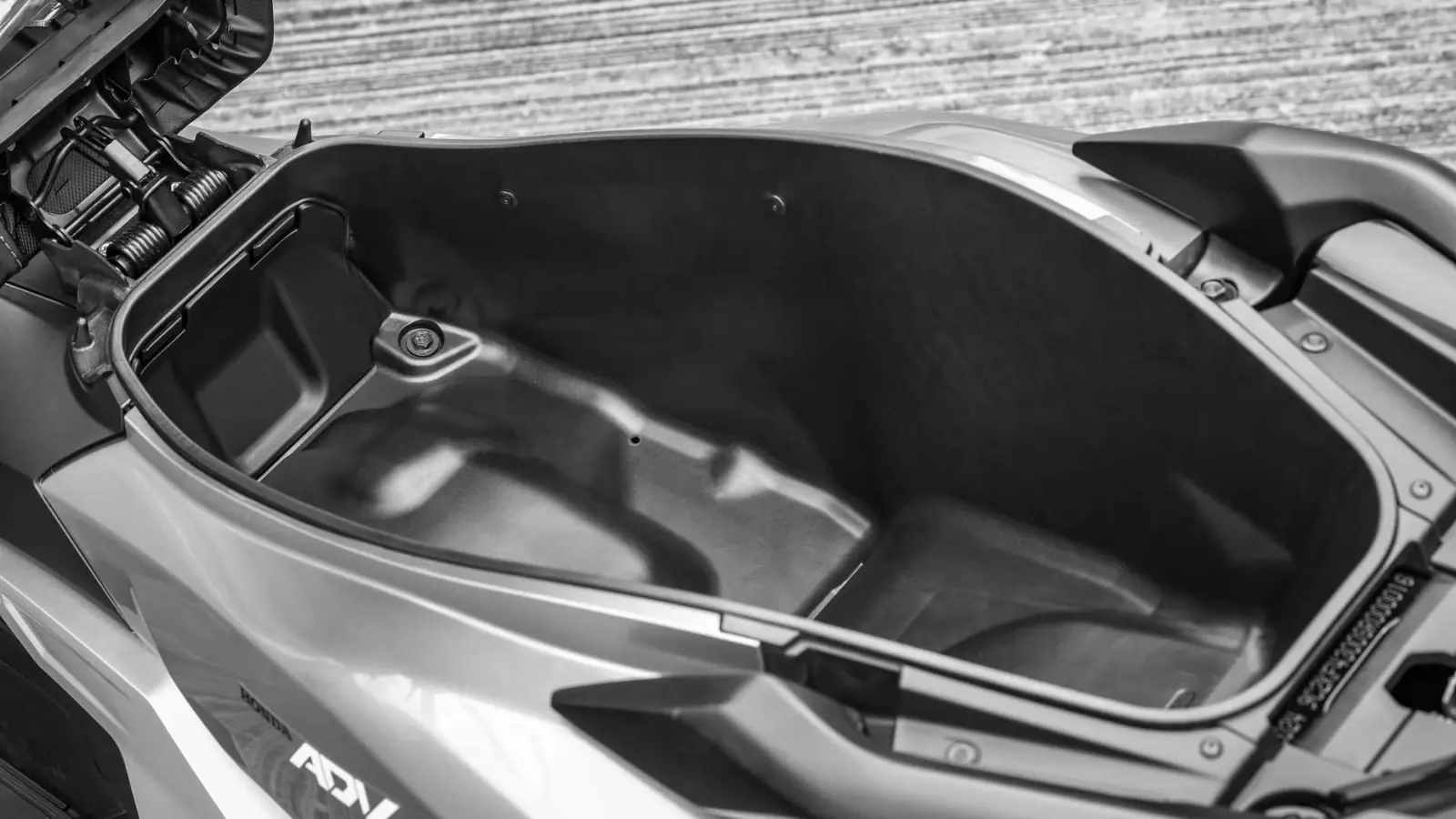 Quanto Custa a Honda ADV 160 2025 Atualizações, Preço e Recursos da Scooter