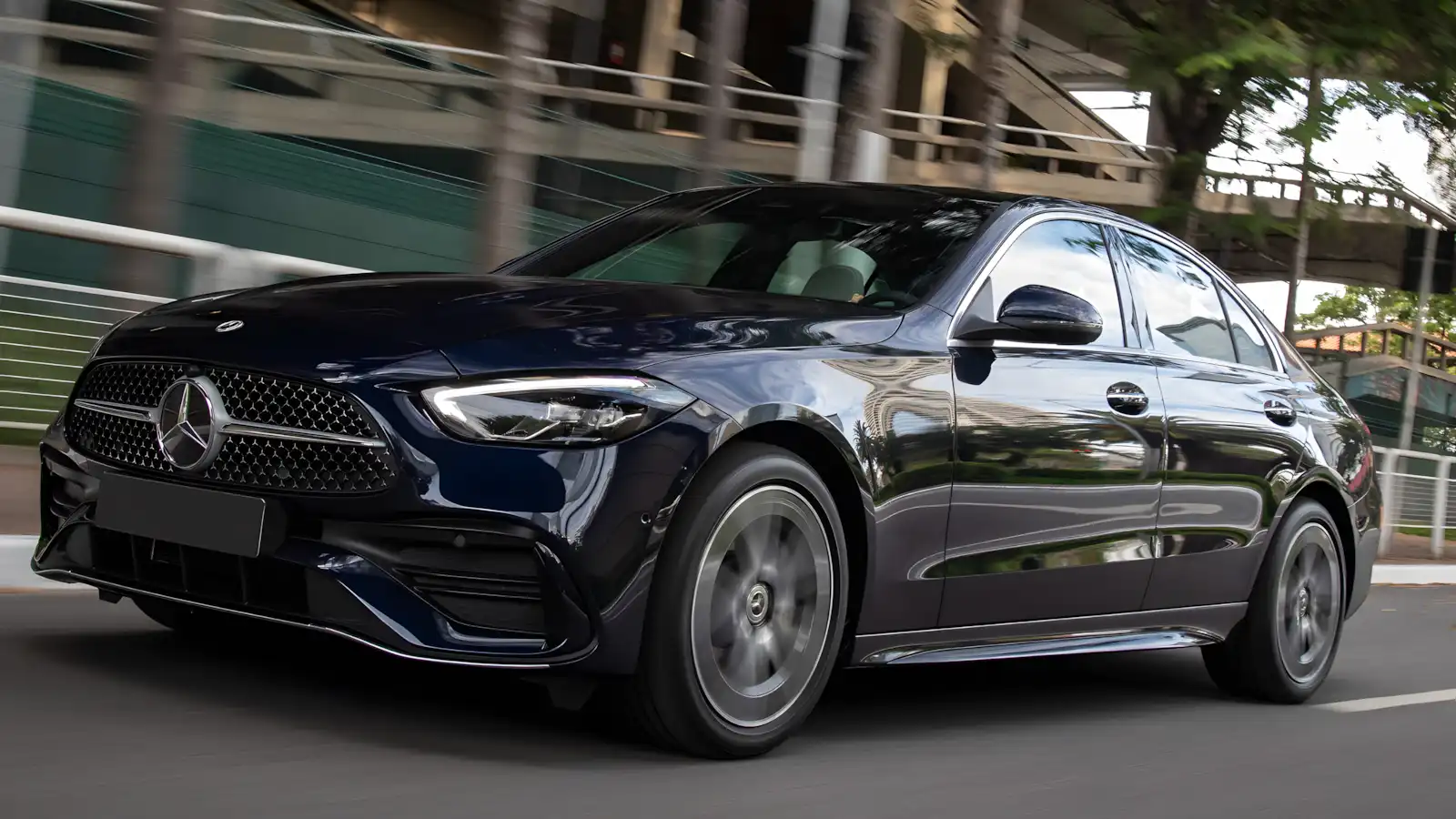 Quanto Custa o Mercedes Classe C 2025? Preço, Versões e Equipamentos do Novo Sedã de Luxo