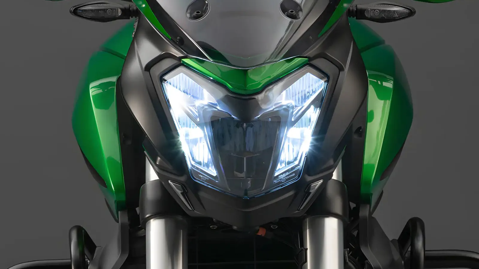 Bajaj Dominar 400 2025 Surpreende com Design Street e Preço Acessível
