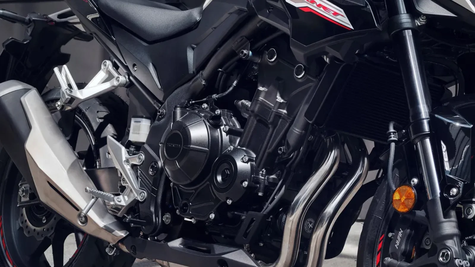 Honda CB 500 Hornet Retorna ao Brasil em 2025 para Brigar com a MT-03 Veja o que Mudou na Naked