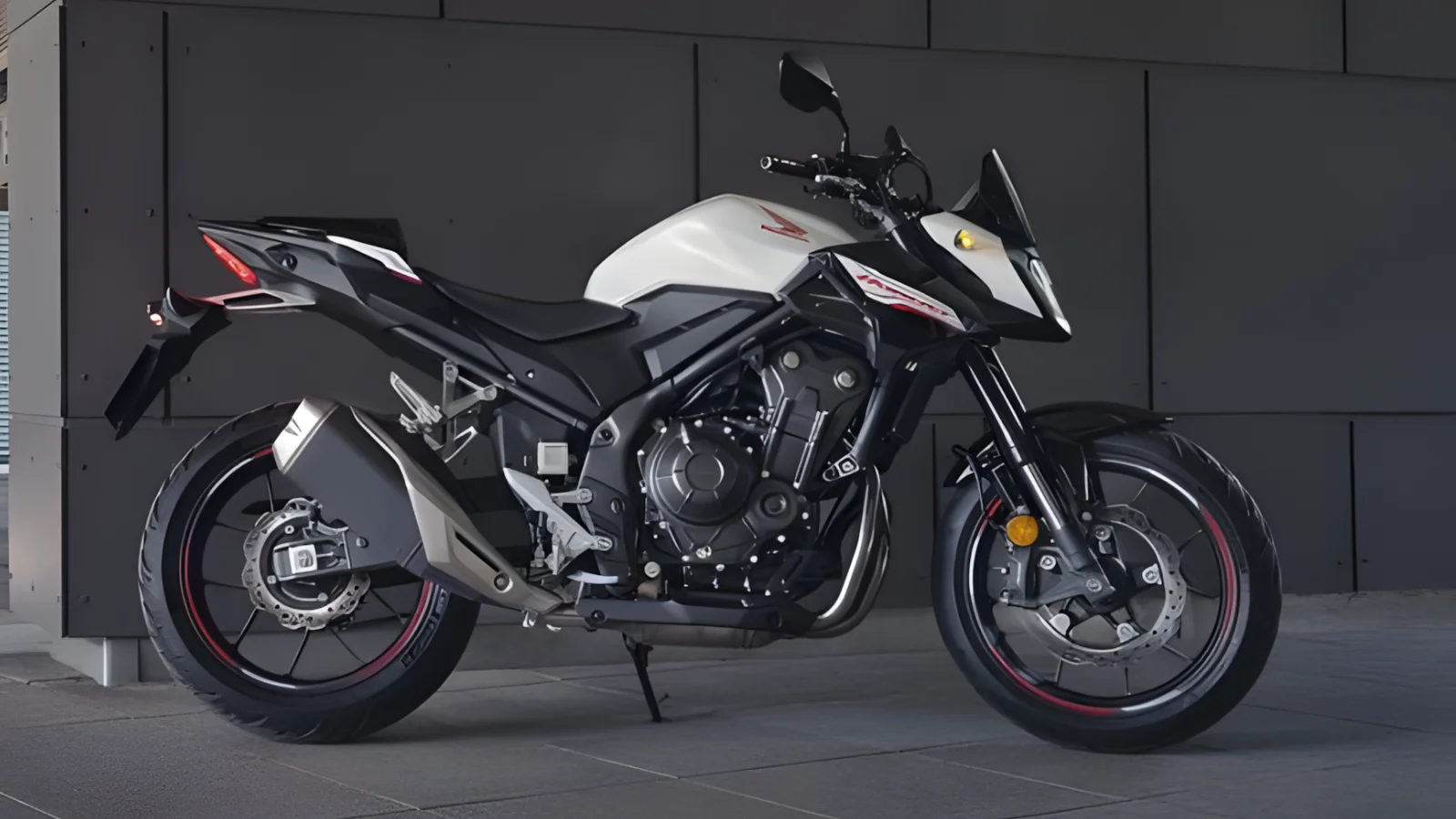 Honda CB 500 Hornet Retorna ao Brasil em 2025 para Brigar com a MT-03 Veja o que Mudou na Naked