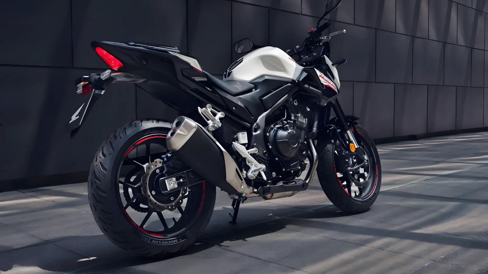 Honda CB 500 Hornet Retorna ao Brasil em 2025 para Brigar com a MT-03 Veja o que Mudou na Naked