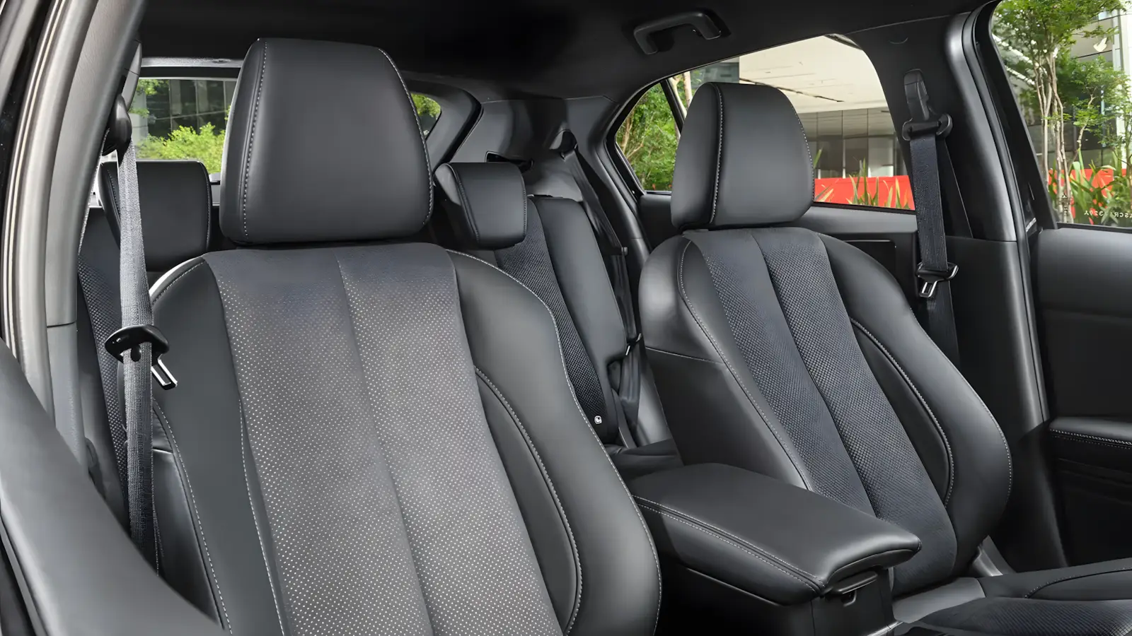 Quanto Custa o Mitsubishi Eclipse Cross HPE-S BLACK 4x4 2026? Preço e Recursos