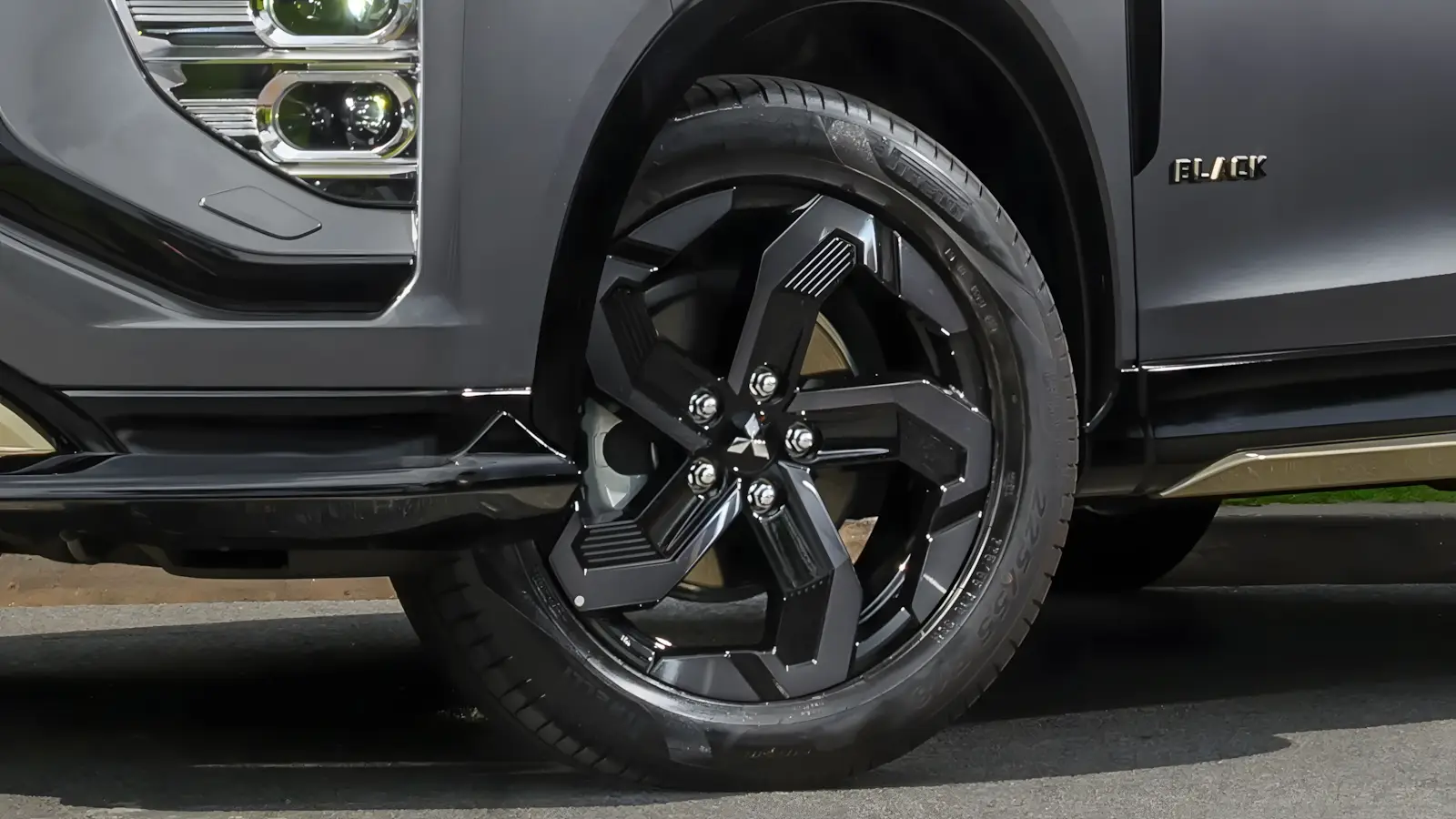 Quanto Custa o Mitsubishi Eclipse Cross HPE-S BLACK 4x4 2026? Preço e Recursos