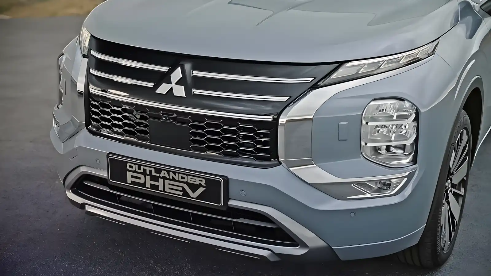 Mitsubishi Outlander PHEV Retorna ao Brasil em 2025 para Encarar BYD e GWM: Veja o que Mudou no SUV