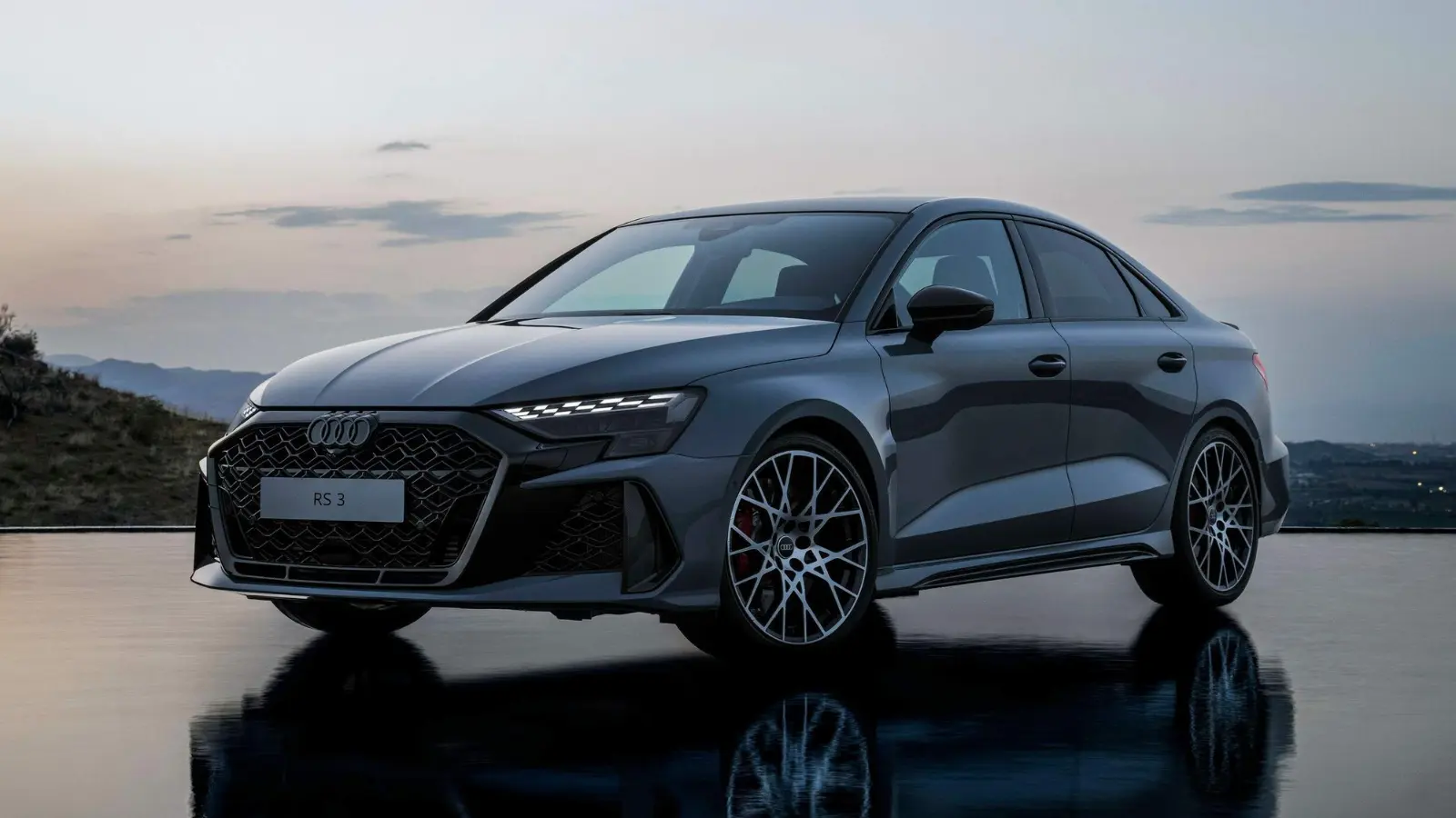 Novo Audi RS 3 2025 Retorna ao Brasil com 400 cv e Tração Quattro