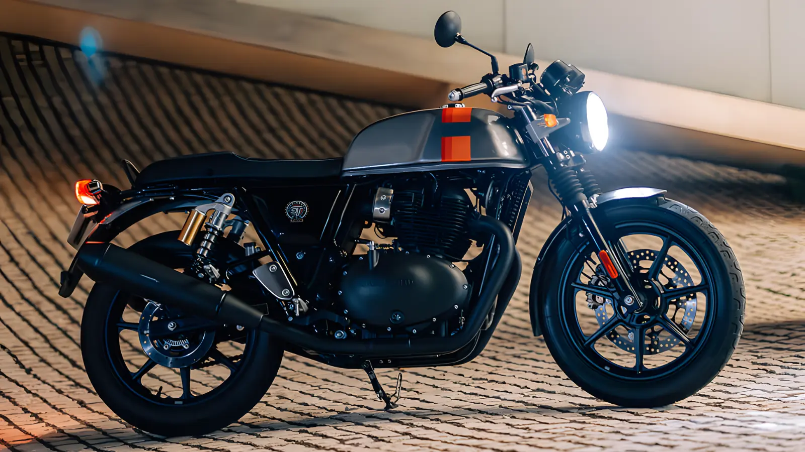 Royal Enfield Continental GT 650 2025: Design Retrô, Preço Acessível e Detalhes da Café Racer Atualizada