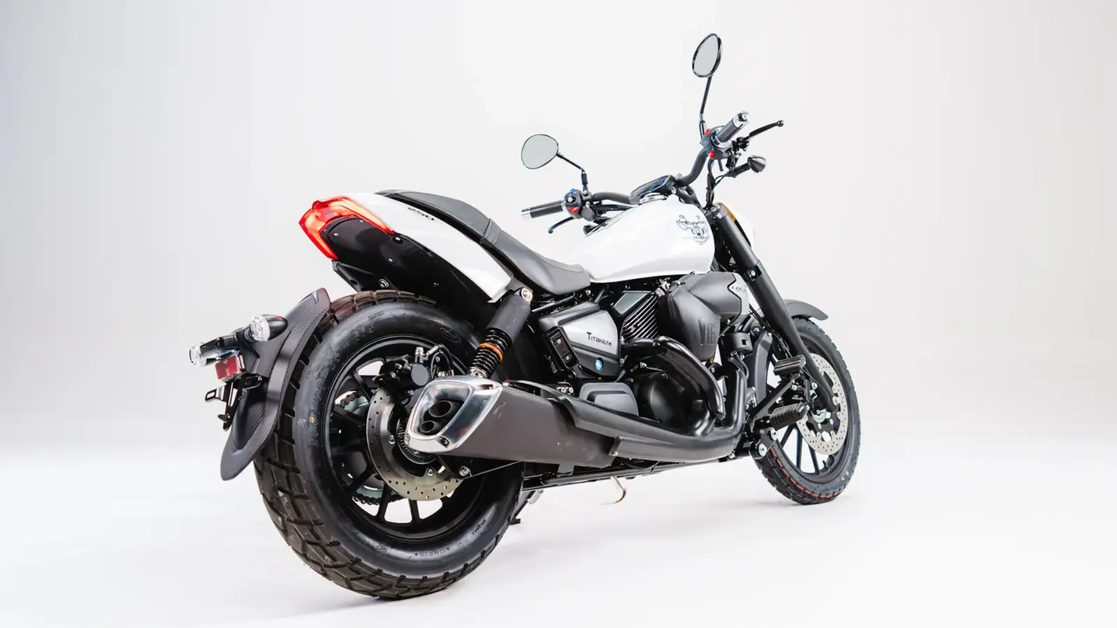 Shineray Titanium 250 2025 Preço, Ficha Técnica e Recursos da Custom Bicilíndrica Acessível