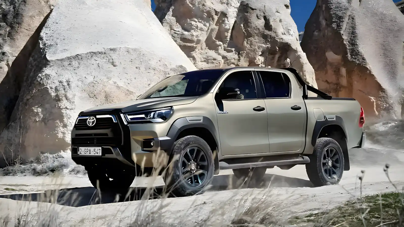 Toyota Hilux Híbrida 48V Chega ao Brasil em 2026 com Tração 4x4 e Mais Economia