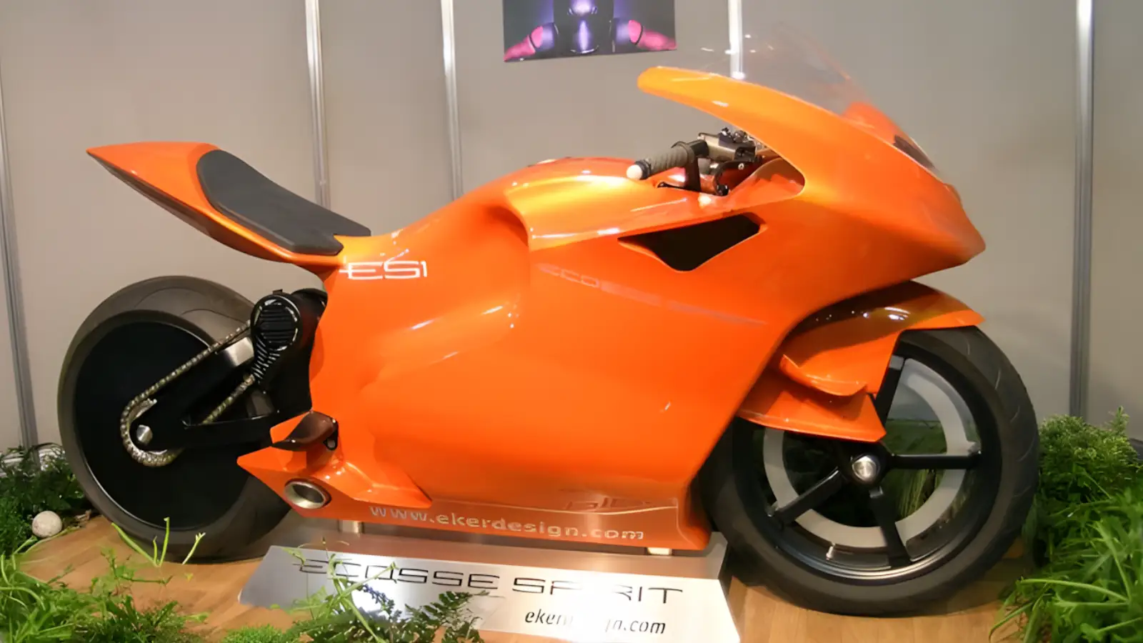 Motos de Luxo 2025: Conheça as 5 Mais Caras do Mundo com Design de Tirar o Fôlego