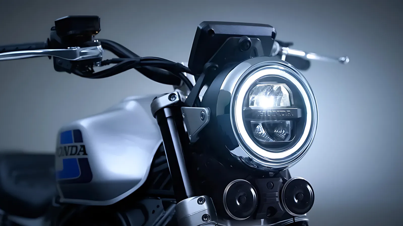 Honda CB 1000F Concept aposta no estilo retrô e motor 4x1 para reviver a linhagem clássica da Naked