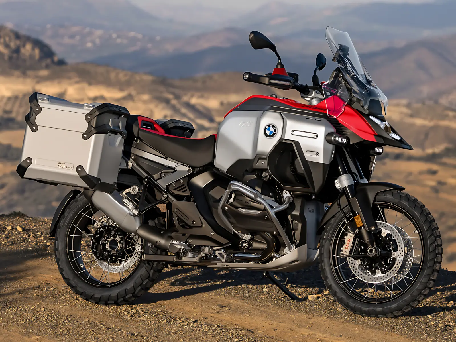 BMW Lança Big Trail R 1300 GS Adventure 2025 por R$ 137.000 e Tanque de 30 Litros
