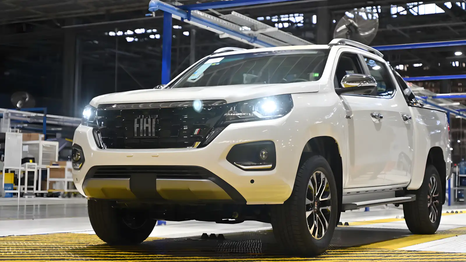 Fiat Titano 2026 troca motor e ganha 200 cv com DNA da Rampage