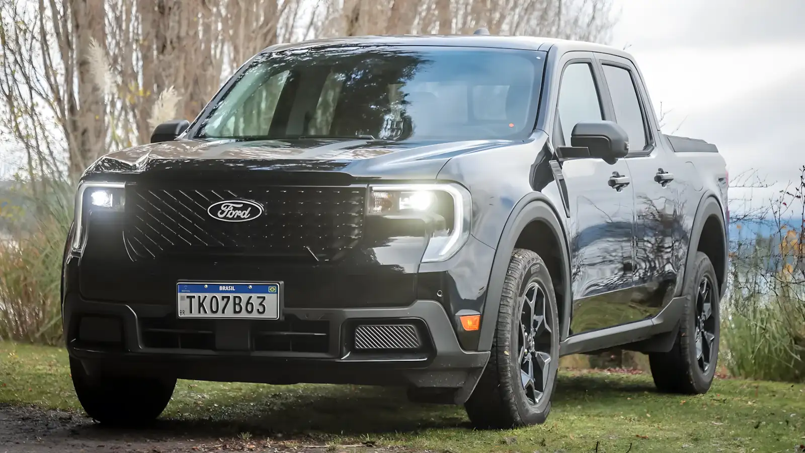 Ford Maverick Lariat Black estreia com visual exclusivo e bom desempenho