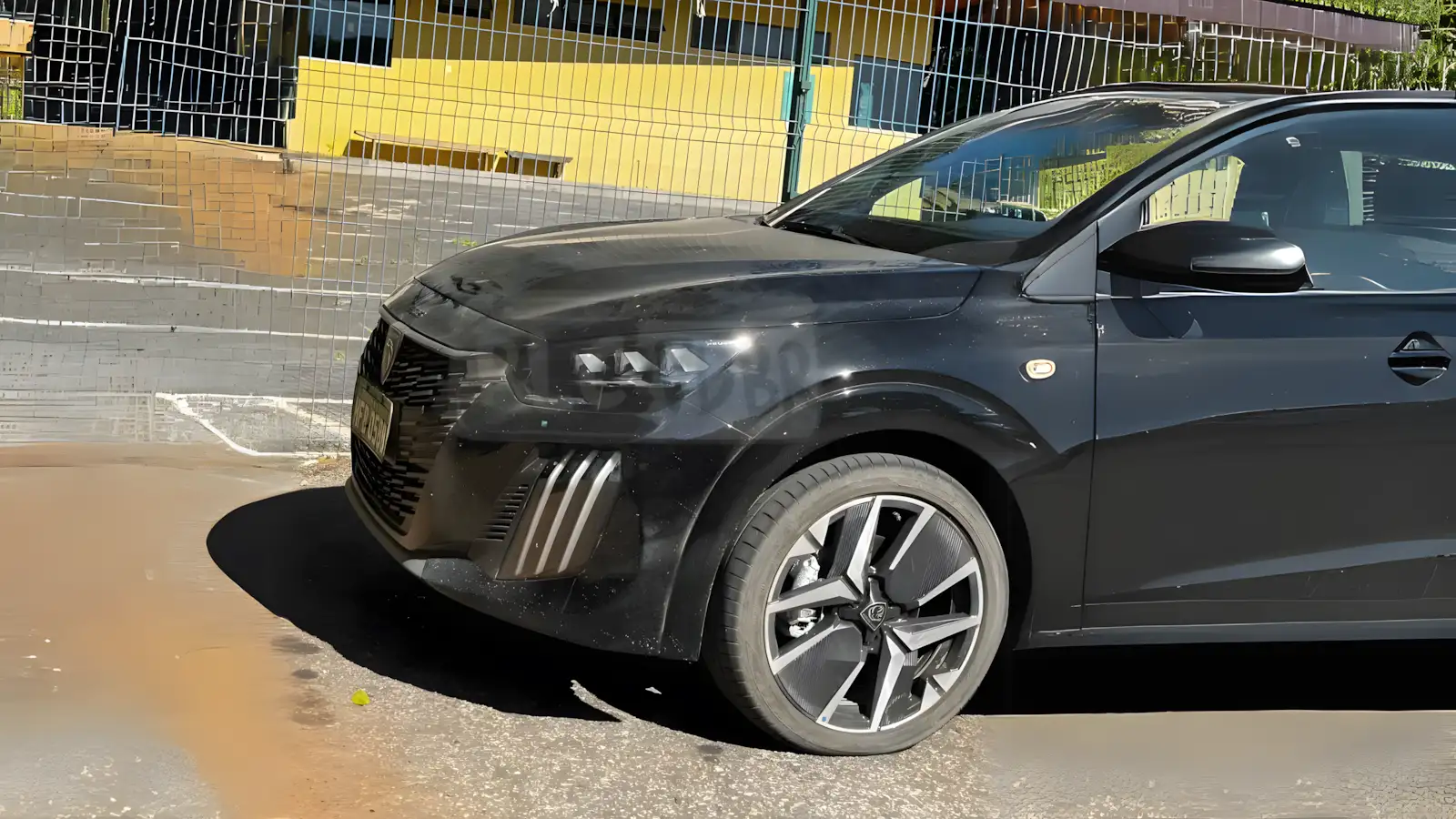 Aposta ousada: Peugeot 208 híbrido surpreende com motor do Pulse e estreia já tem mês definido