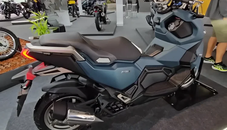 Nova Dafra ADX 150 2026 A Scooter Econômica Rival Direta da Honda ADV 160