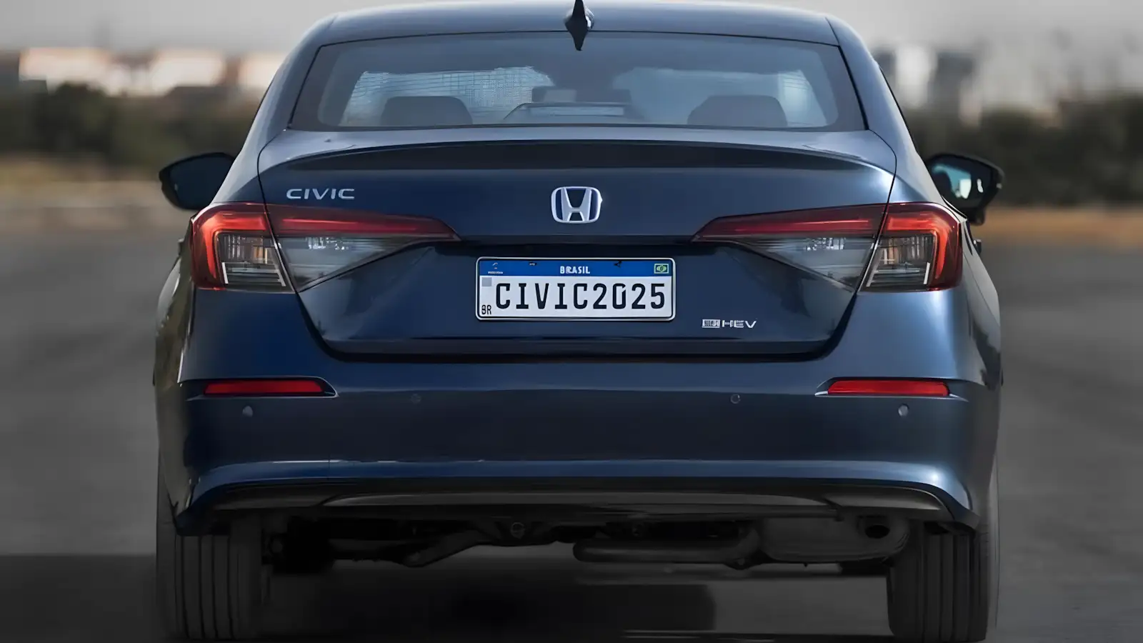 Honda Civic 2026 chega com leve facelift, consumo de até 18,3 kml e preço de R$ 265.900