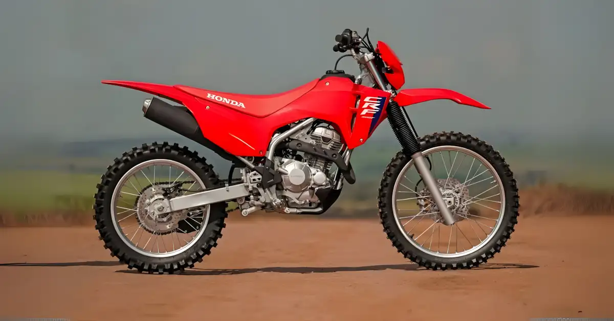 Nova Honda CRF 300F 2026 chega em setembro com motor mais potente! Saiba preço e todas as melhorias