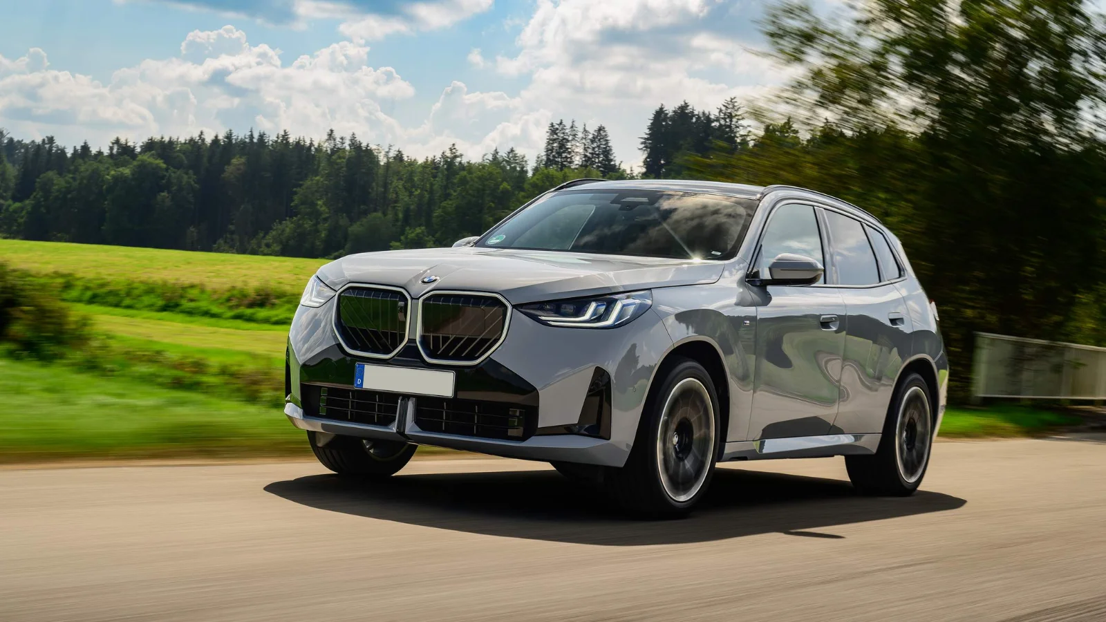 BMW X3 30 xDrive M Sport 2026 chega por R$ 515.950 com motor mild hybrid
