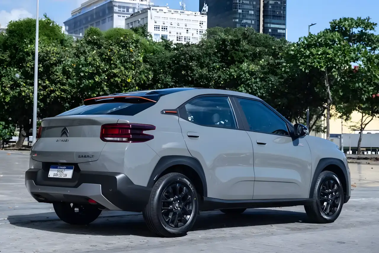 Citroën Basalt Dark Edition 2026: o que traz a versão mais equipada e esportiva da linha?