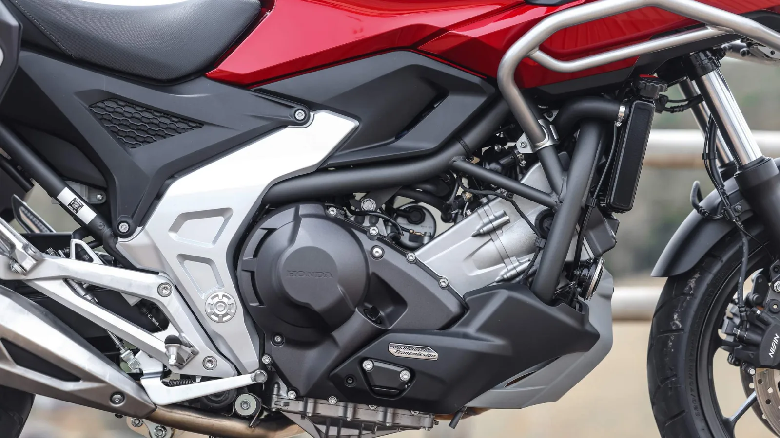 Honda NC 750X 2026 Chega ao Brasil com Novos Recursos: Preços, Versões e Fotos