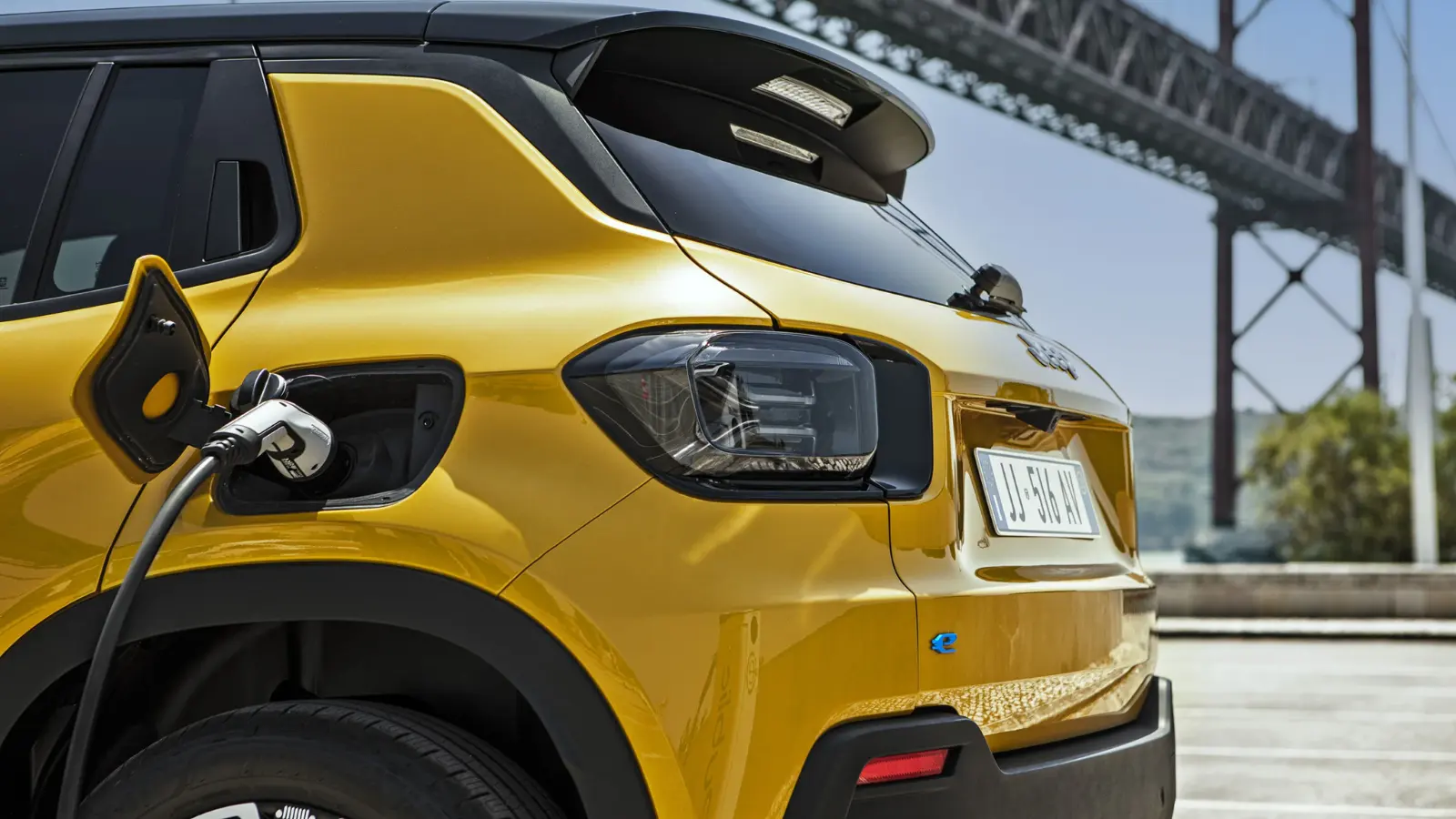 Jeep Avenger 2027: Irmão Menor do Renegade com Plataforma Peugeot Chega ao Brasil