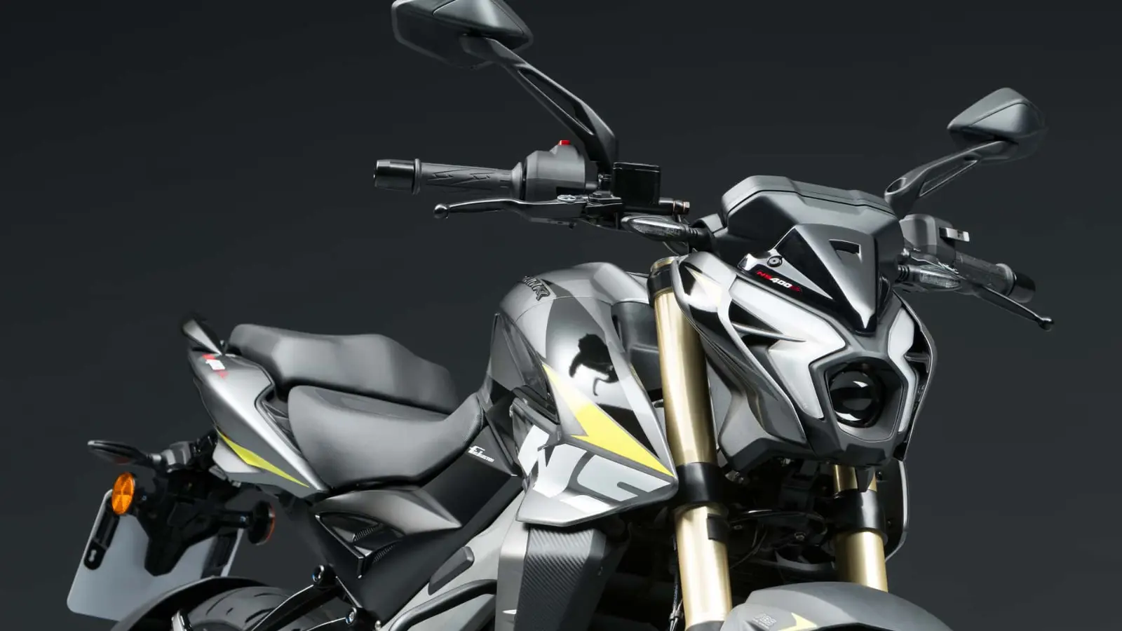 Bajaj Dominar NS400Z 2026 Chega ao Brasil com Quatro Modos de Pilotagem: Preço e Características
