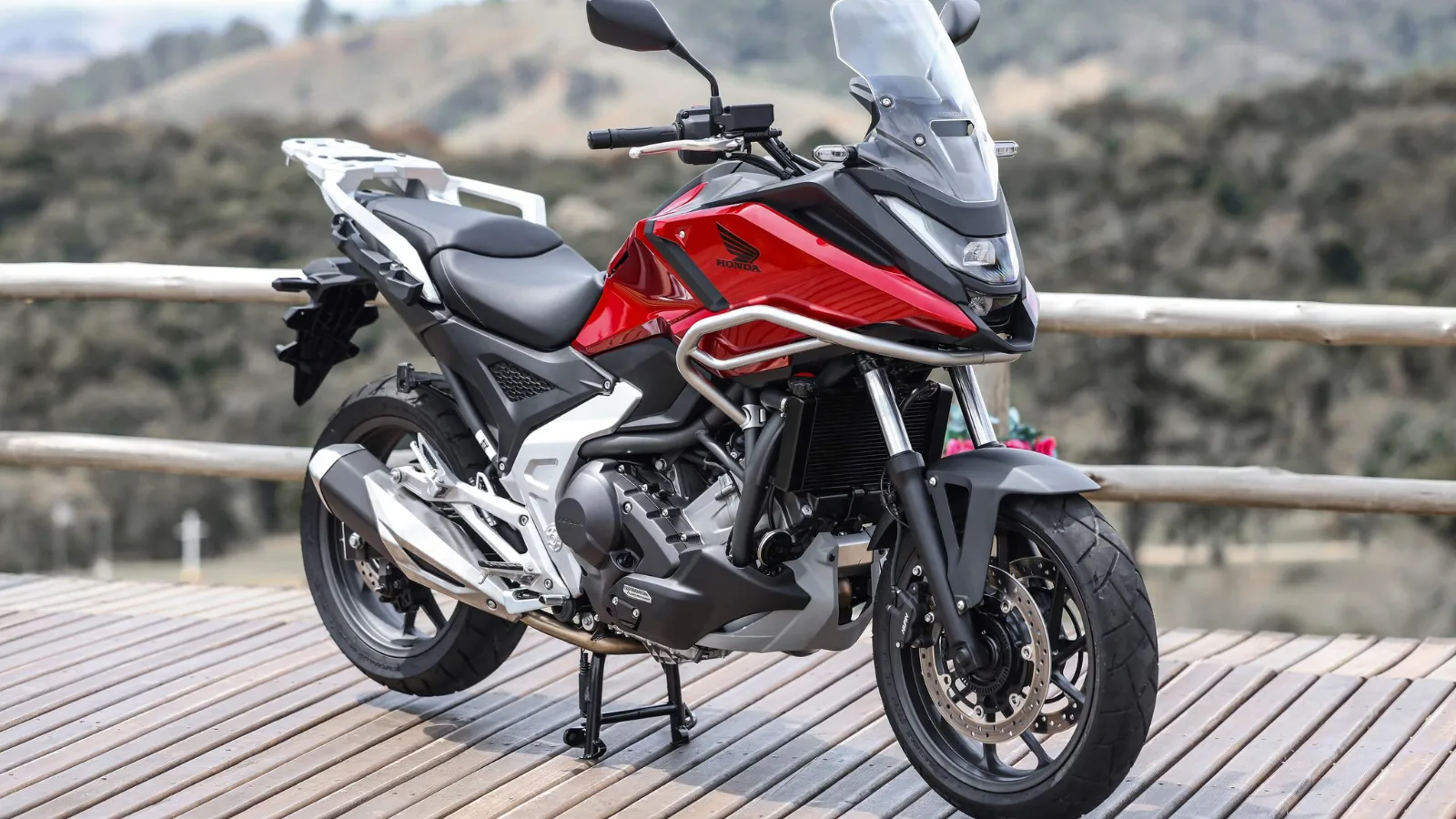 Honda NC 750X 2026 Chega ao Brasil com Novos Recursos: Preços, Versões e Fotos