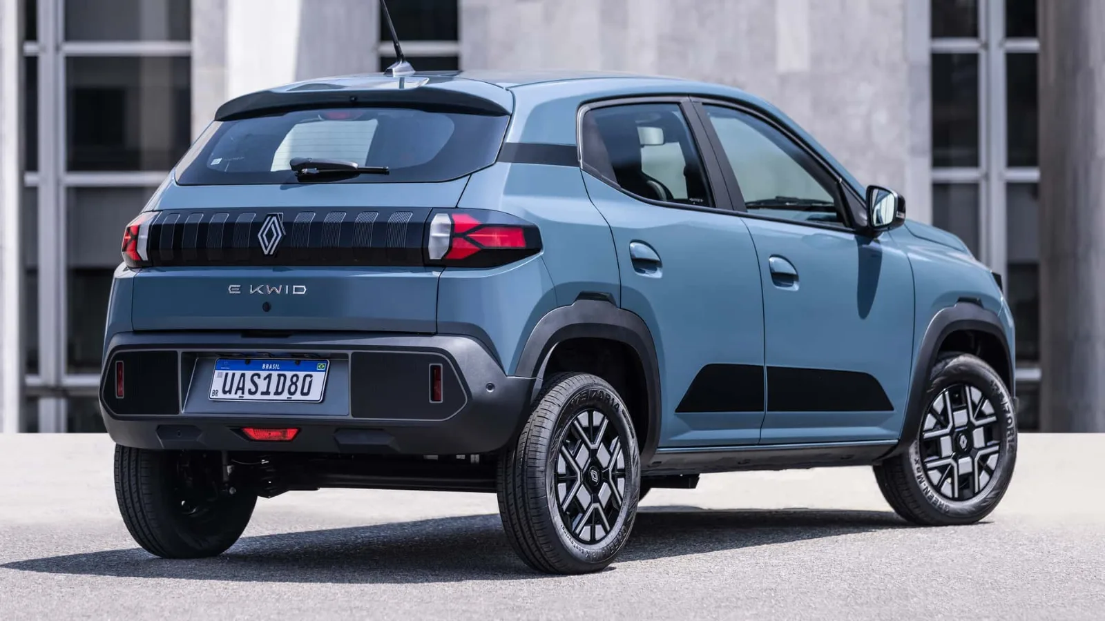 Renovado Renault Kwid E-Tech 2026 é o elétrico mais barato do Brasil com recursos avançados