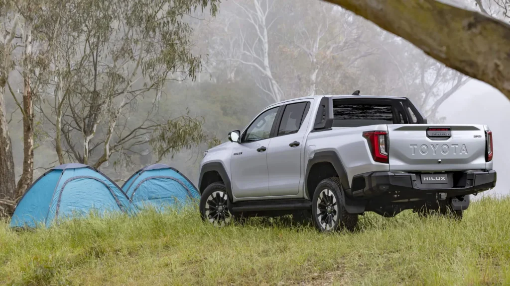 Nova Toyota Hilux chega ao Brasil em 2027: fotos, motor 2.8 e detalhes da nova geração