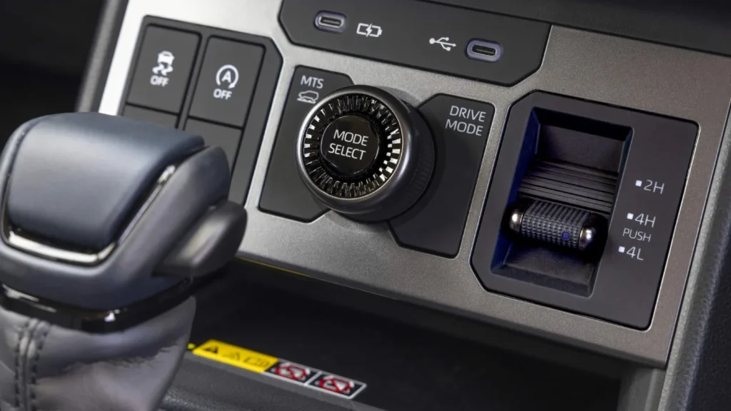 Nova Toyota Hilux chega ao Brasil em 2027: fotos, motor 2.8 e detalhes da nova geração
